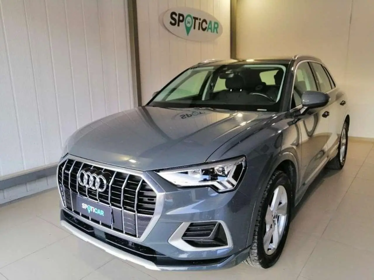 Photo 1 : Audi Q3 2019 Diesel