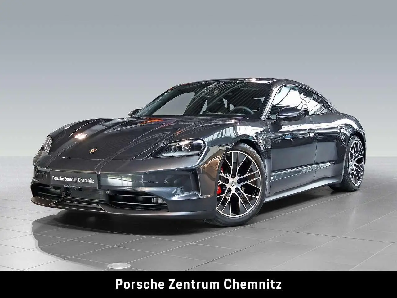 Photo 1 : Porsche Taycan 2024 Electric