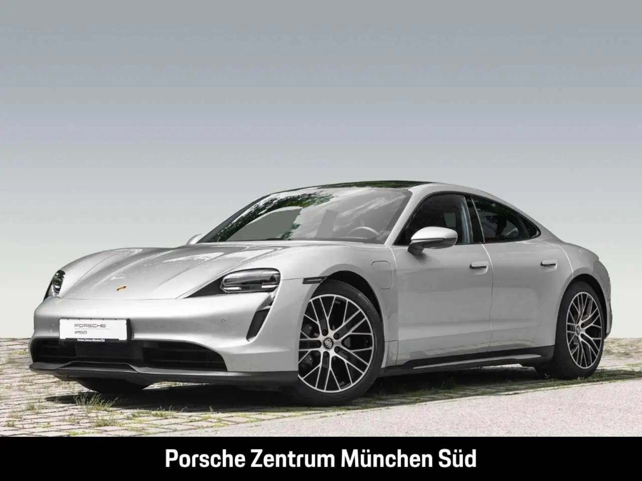 Photo 1 : Porsche Taycan 2022 Electric