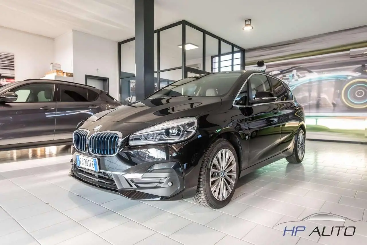 Photo 1 : Bmw Serie 2 2018 Hybrid