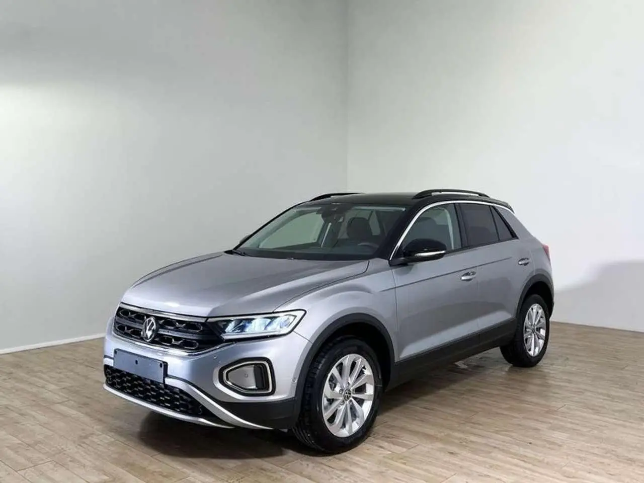 Photo 1 : Volkswagen T-roc 2024 Diesel