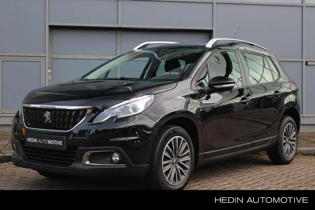 Photo 1 : Peugeot 2008 2018 Petrol