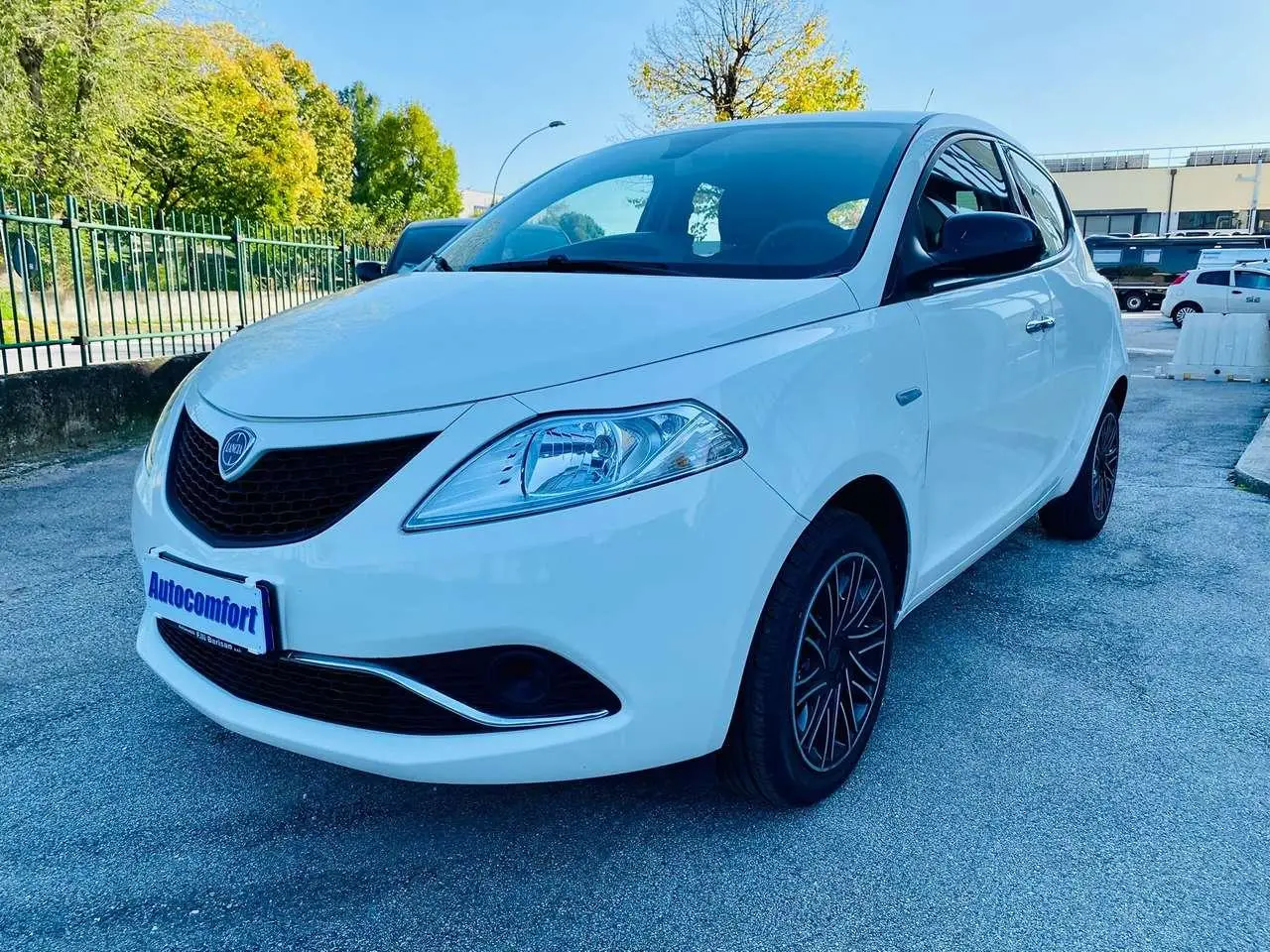 Photo 1 : Lancia Ypsilon 2018 Essence