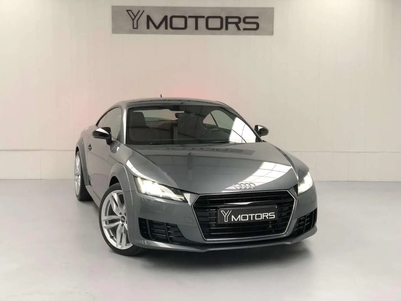 Photo 1 : Audi Tt 2016 Petrol