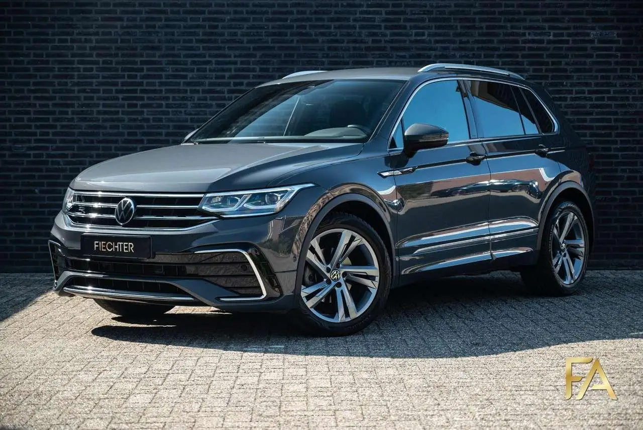 Photo 1 : Volkswagen Tiguan 2021 Petrol