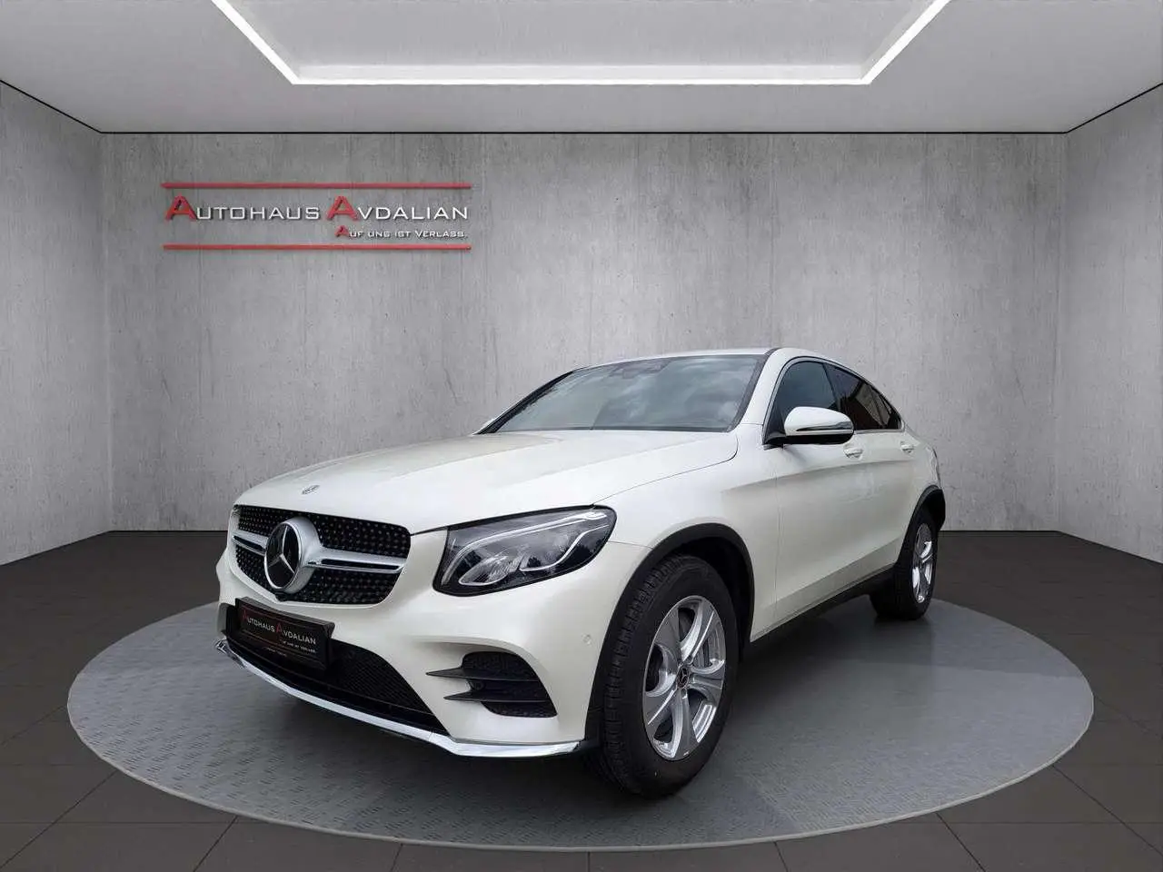 Photo 1 : Mercedes-benz Classe Glc 2018 Petrol