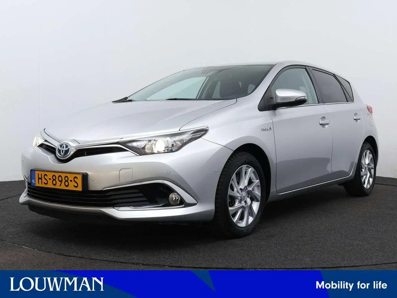 Photo 1 : Toyota Auris 2016 Hybrid