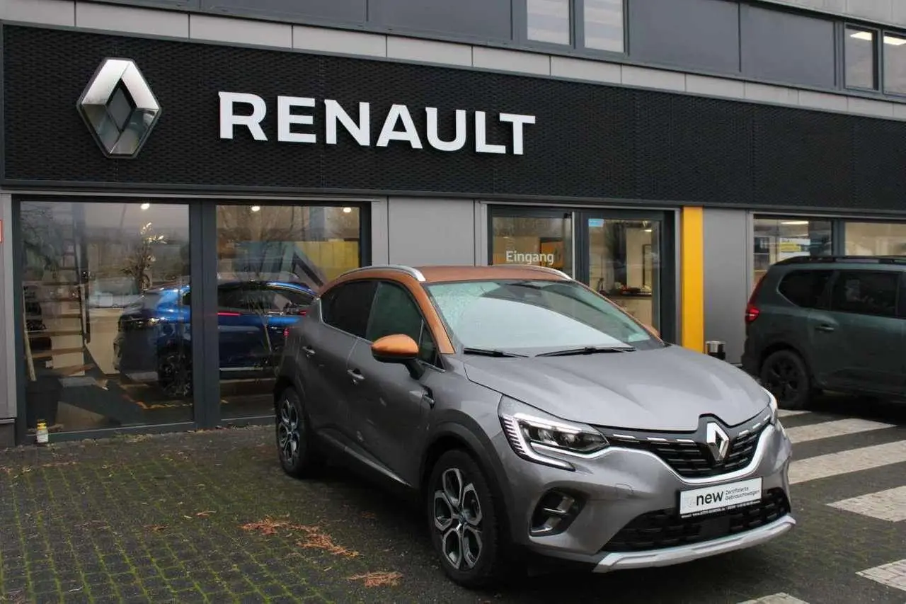 Photo 1 : Renault Captur 2021 Petrol