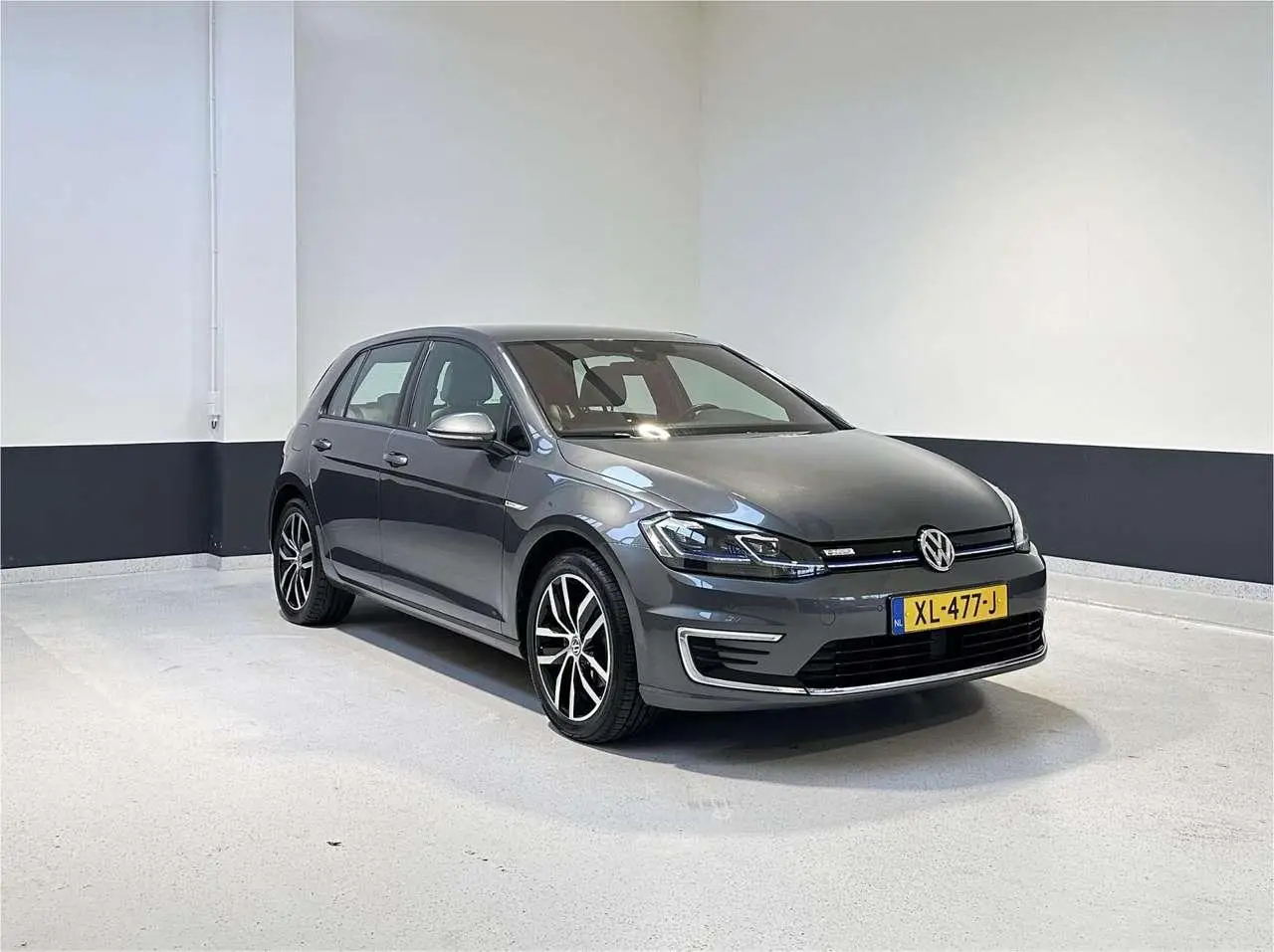 Photo 1 : Volkswagen Golf 2019 Electric