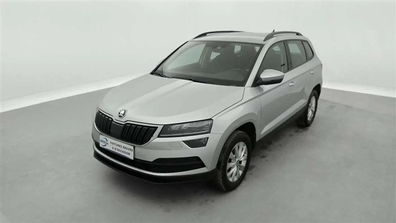 Photo 1 : Skoda Karoq 2021 Essence