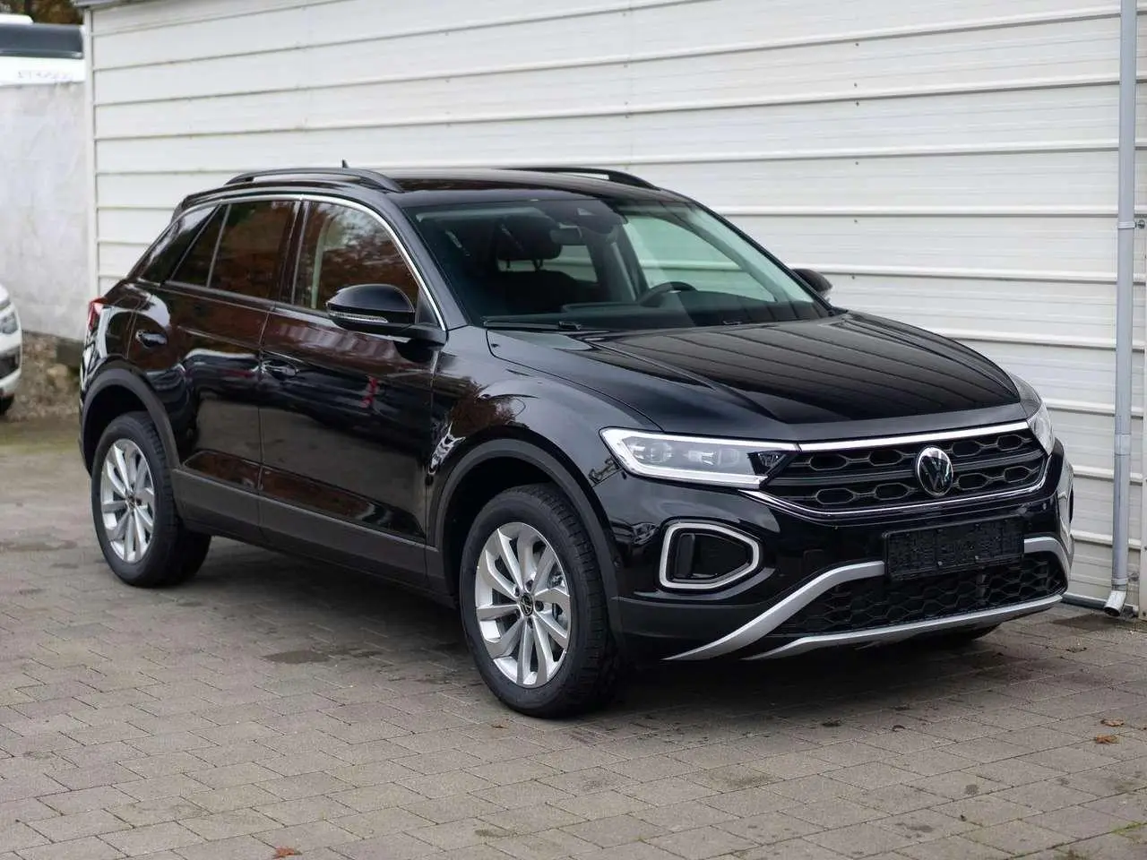 Photo 1 : Volkswagen T-roc 2024 Essence