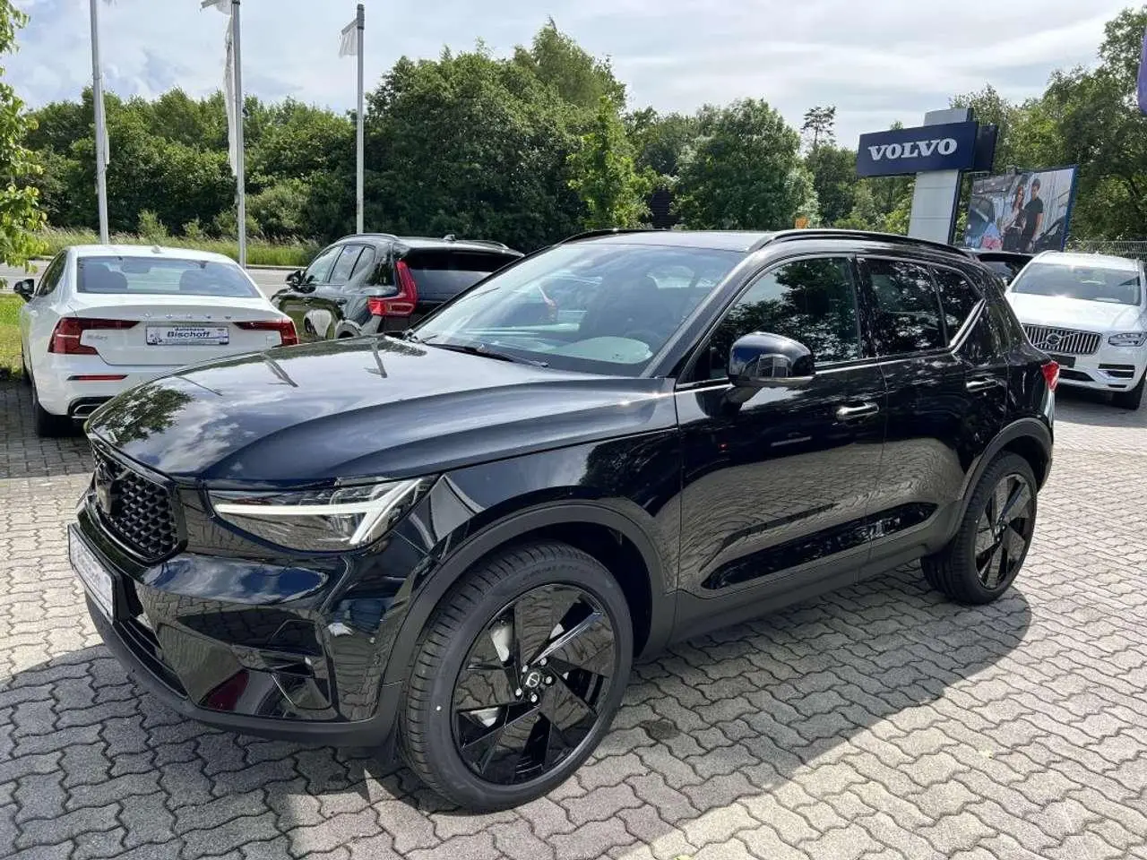 Photo 1 : Volvo Xc40 2024 Petrol