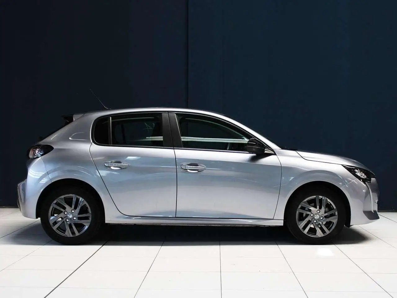 Photo 1 : Peugeot 208 2022 Petrol