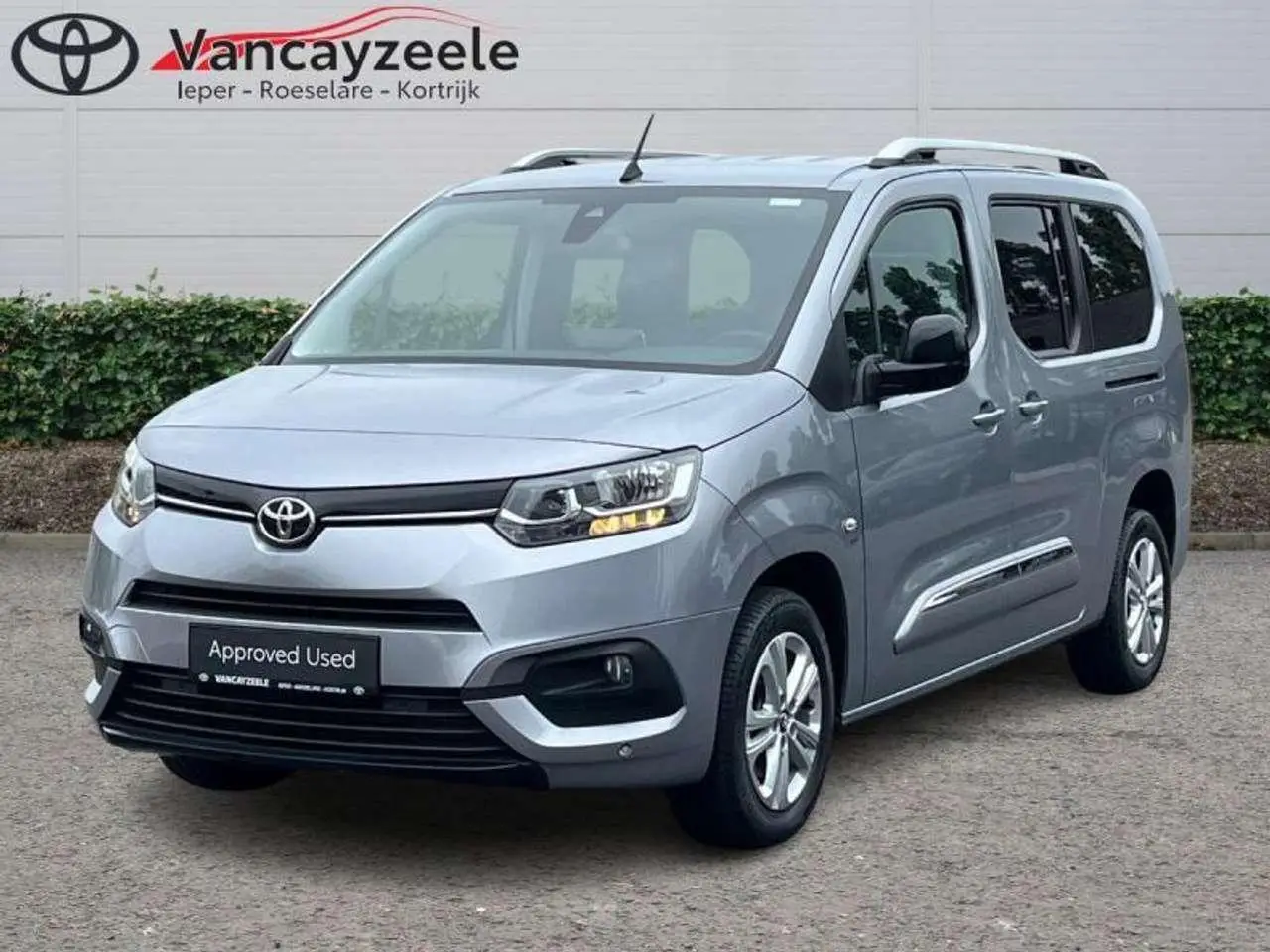 Photo 1 : Toyota Verso 2022 Petrol