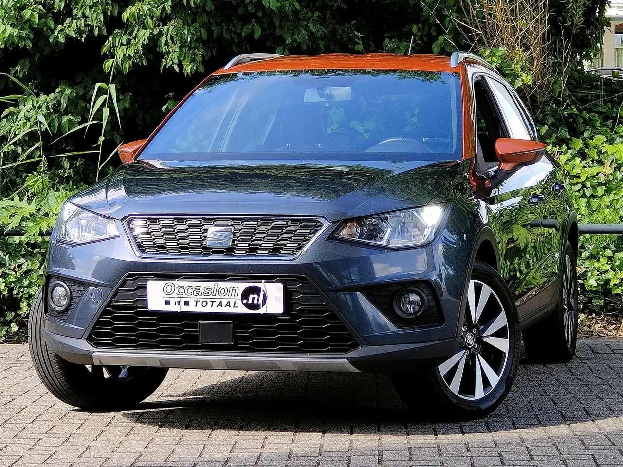 Photo 1 : Seat Arona 2019 Petrol