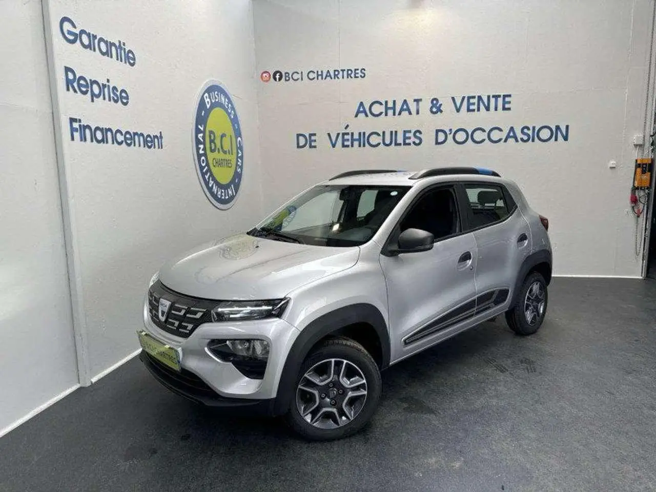 Photo 1 : Dacia Spring 2020 Électrique