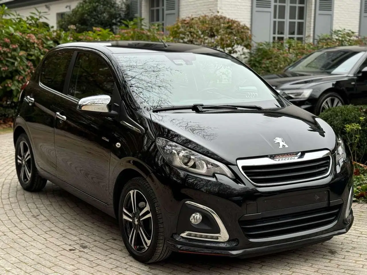 Photo 1 : Peugeot 108 2017 Petrol