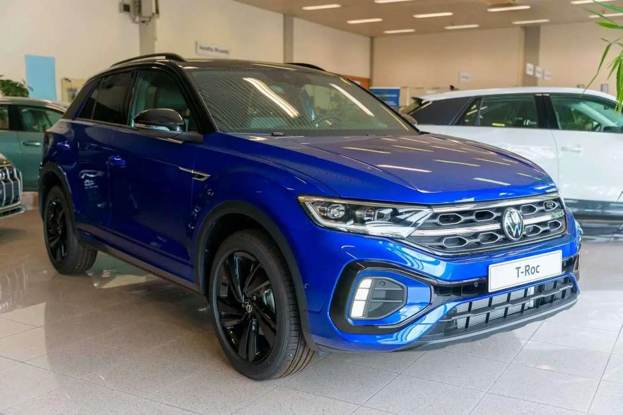 Photo 1 : Volkswagen T-roc 2024 Petrol