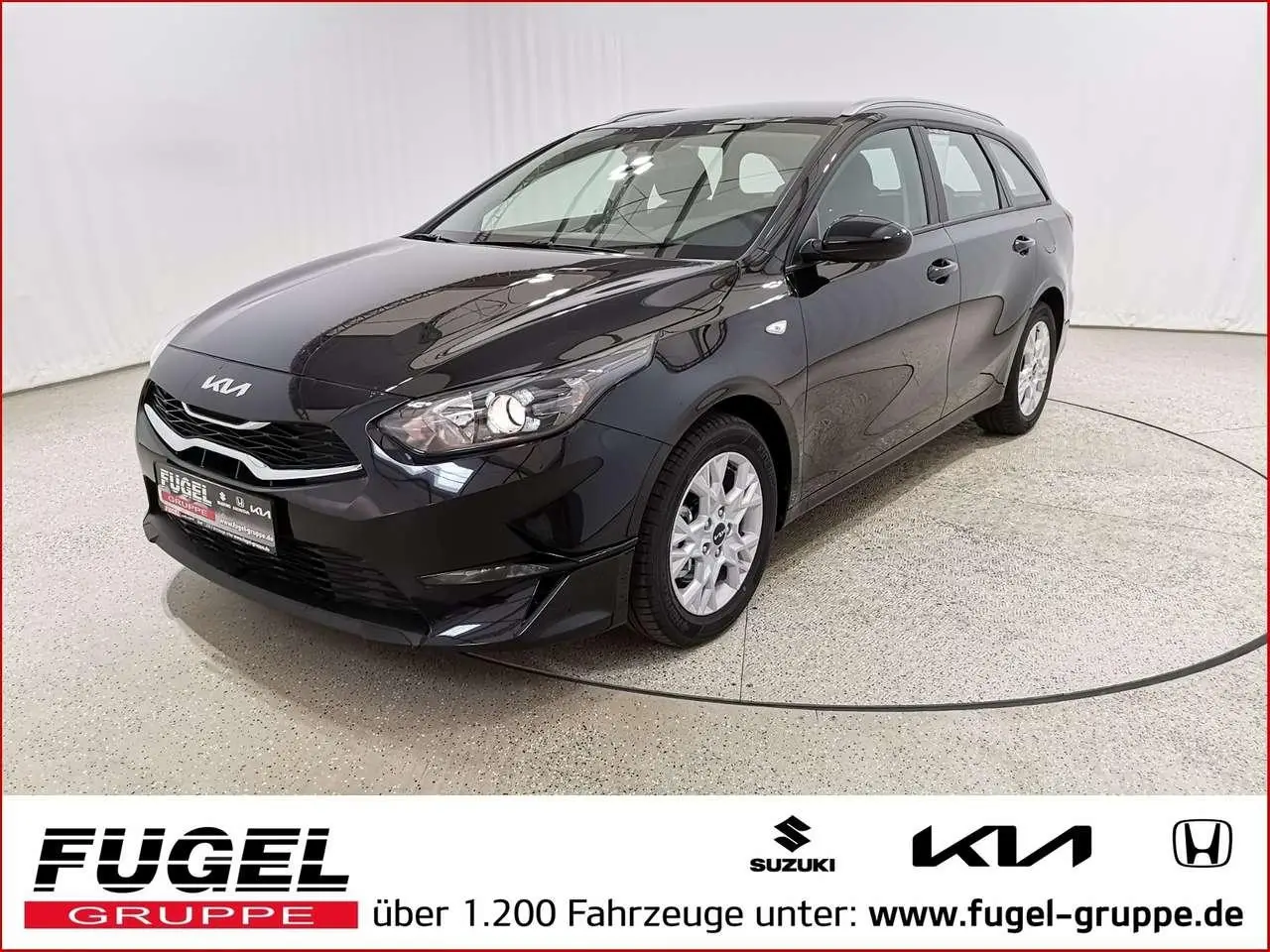 Photo 1 : Kia Ceed 2024 Petrol