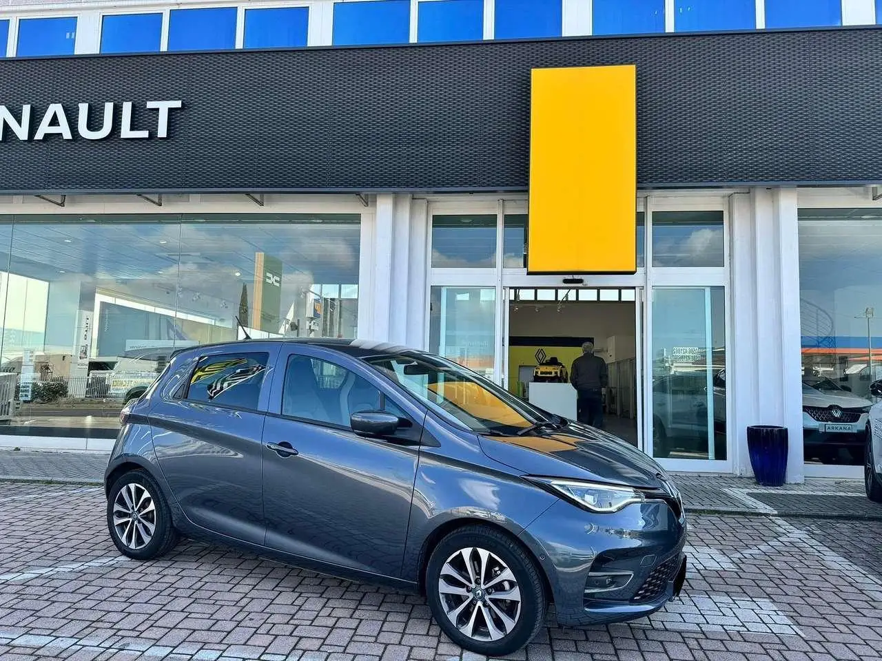 Photo 1 : Renault Zoe 2020 Électrique