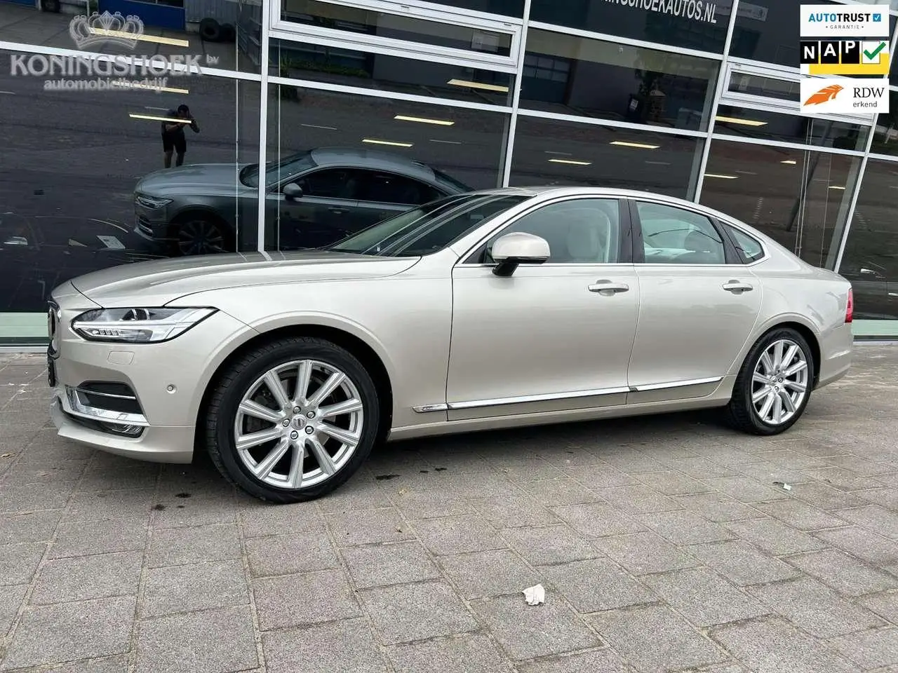 Photo 1 : Volvo S90 2016 Essence