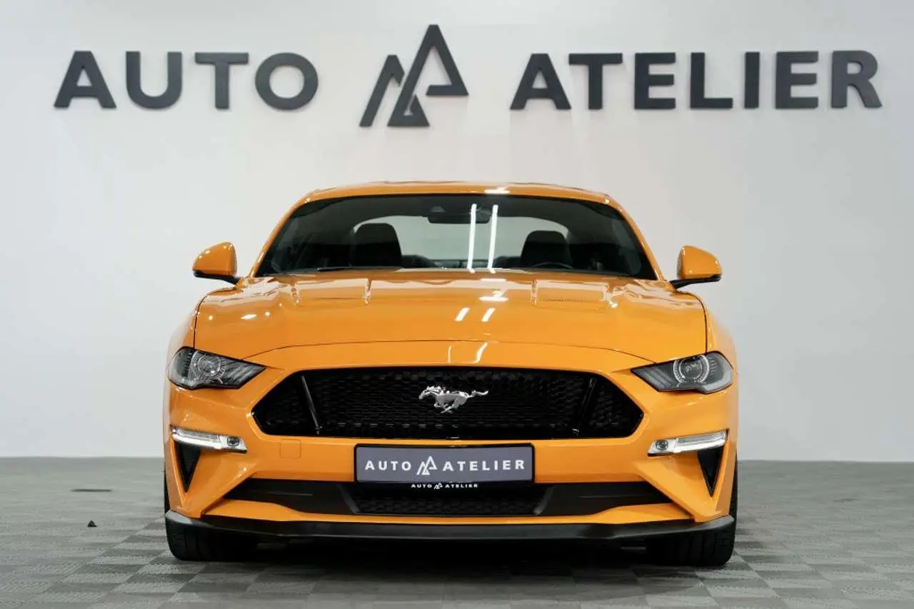 Photo 1 : Ford Mustang 2020 Petrol