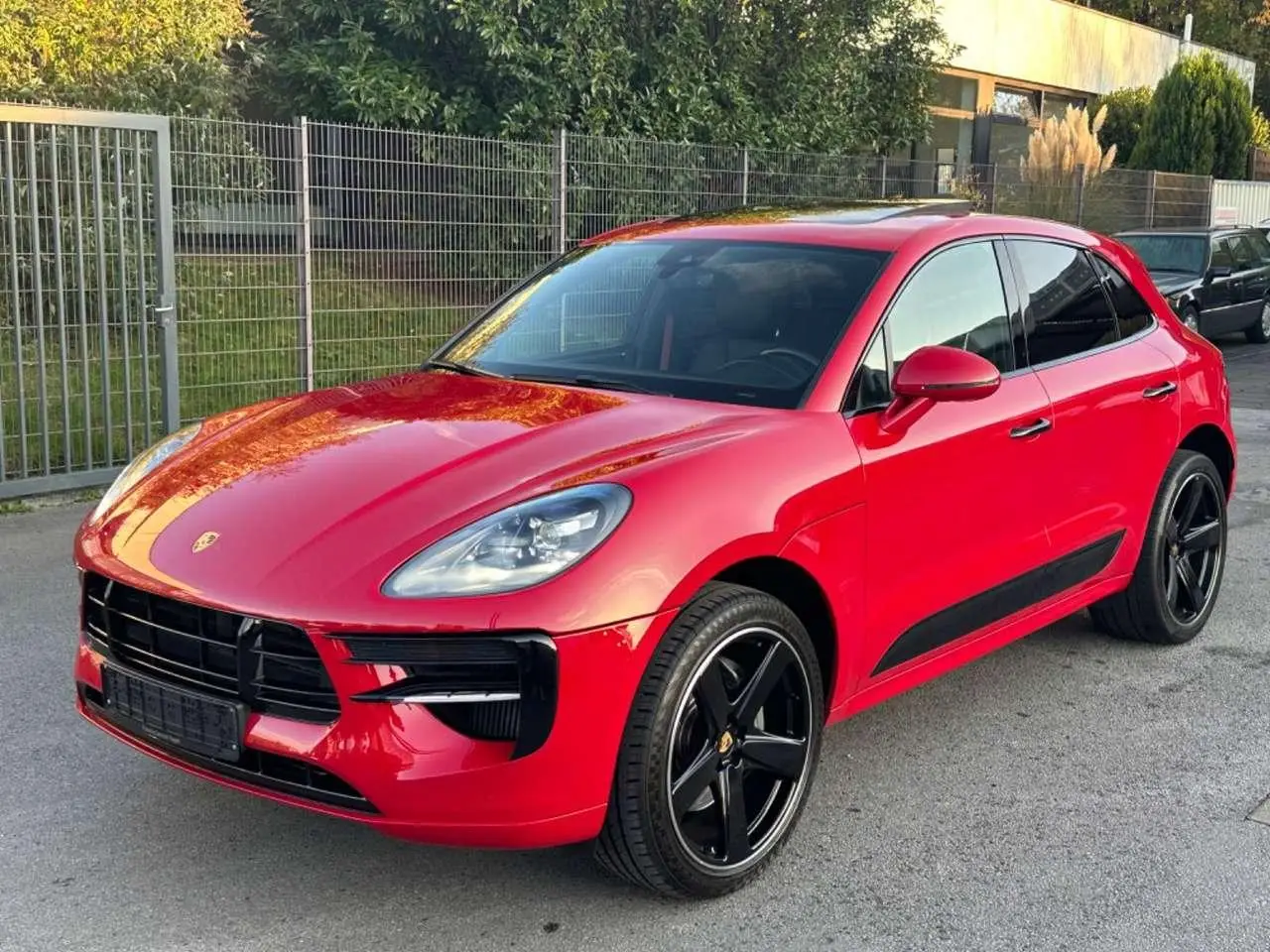 Photo 1 : Porsche Macan 2019 Essence