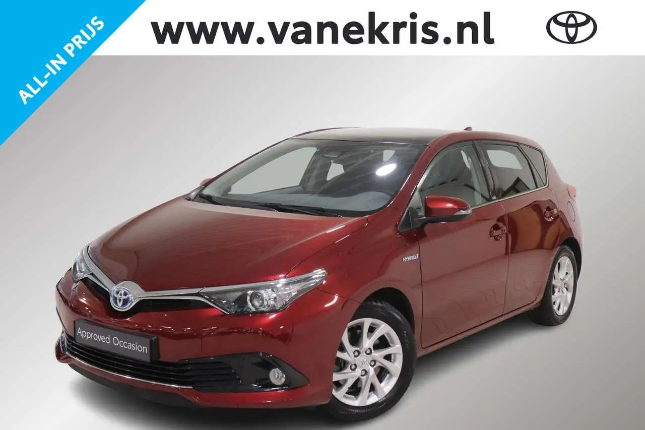 Photo 1 : Toyota Auris 2017 Hybrid