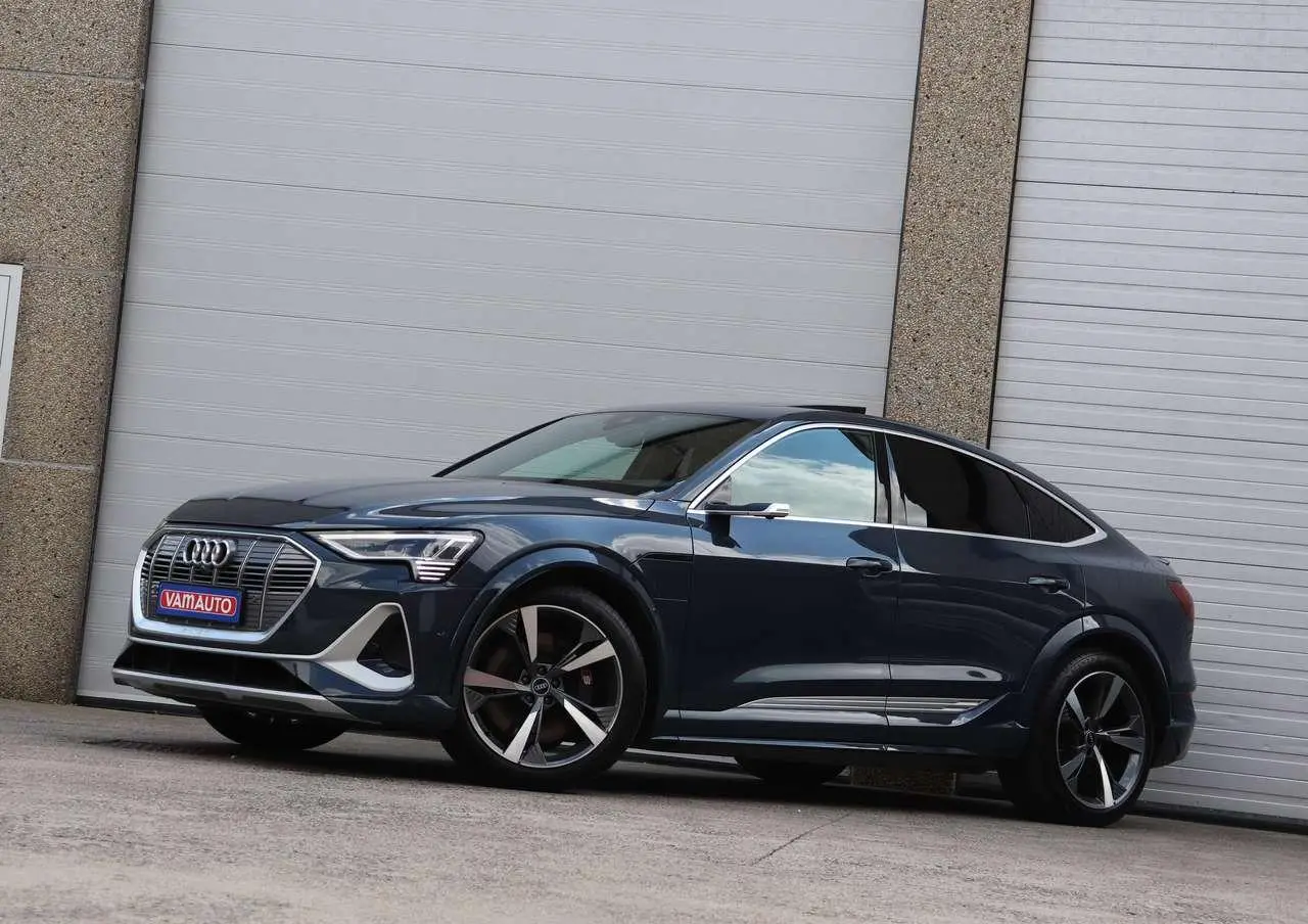 Photo 1 : Audi E-tron 2021 Électrique