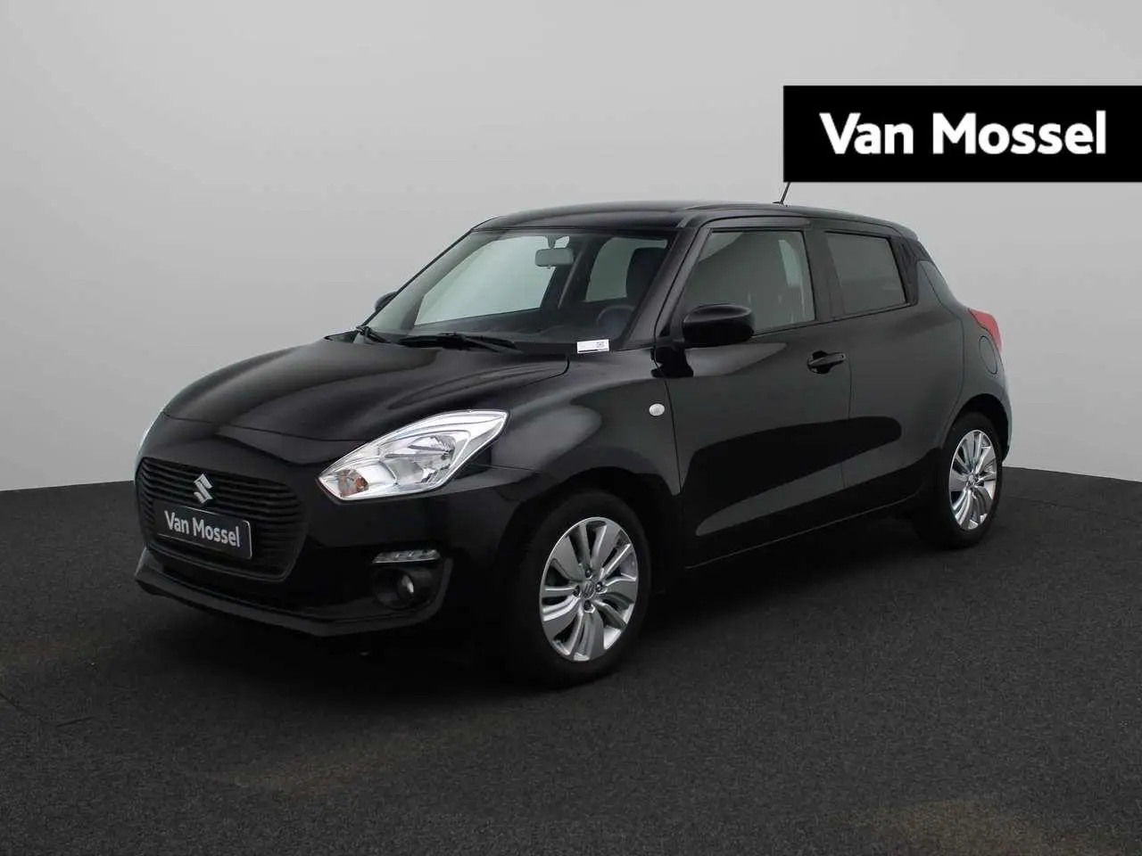 Photo 1 : Suzuki Swift 2019 Petrol