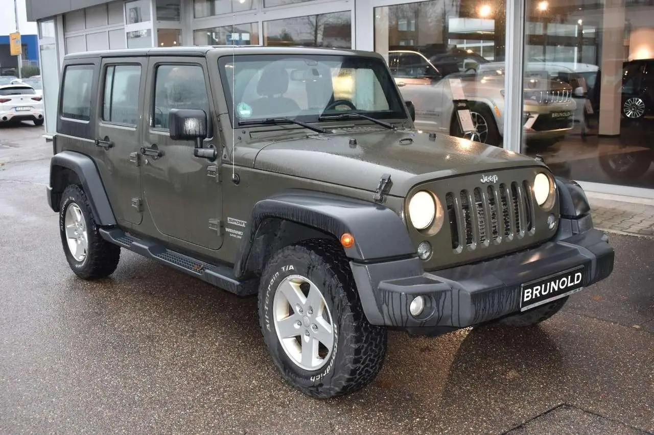 Photo 1 : Jeep Wrangler 2015 Diesel