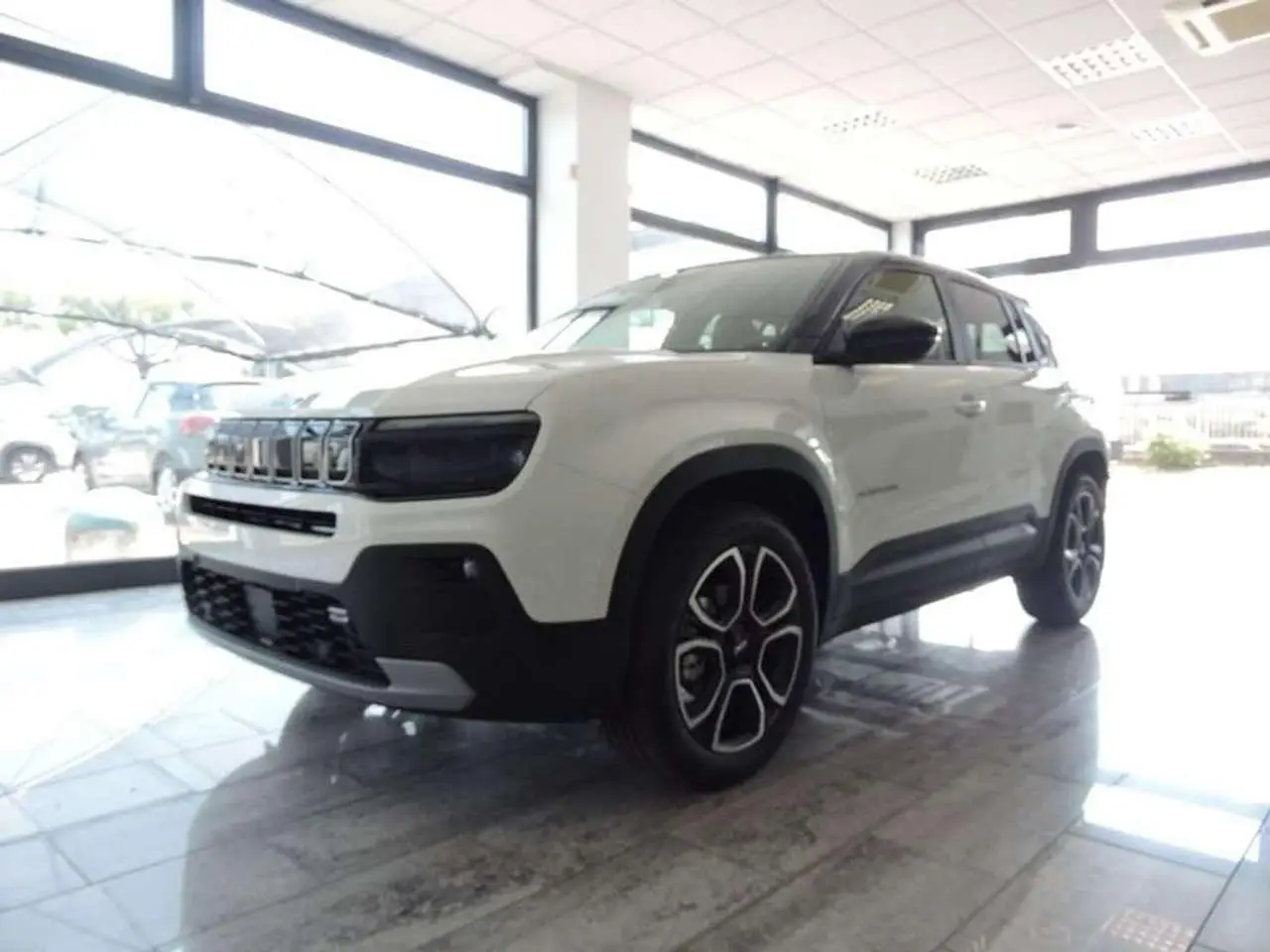 Photo 1 : Jeep Avenger 2024 Essence