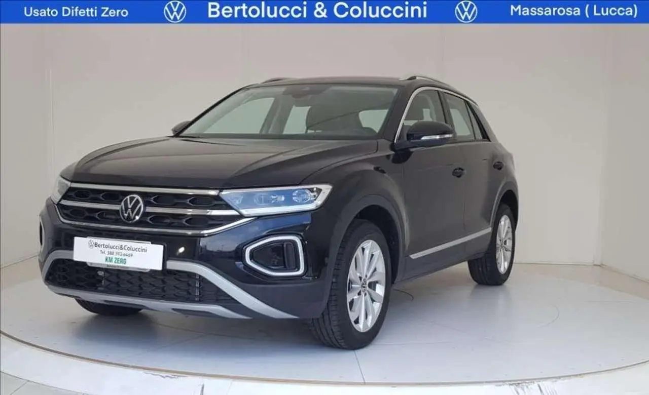 Photo 1 : Volkswagen T-roc 2024 Essence