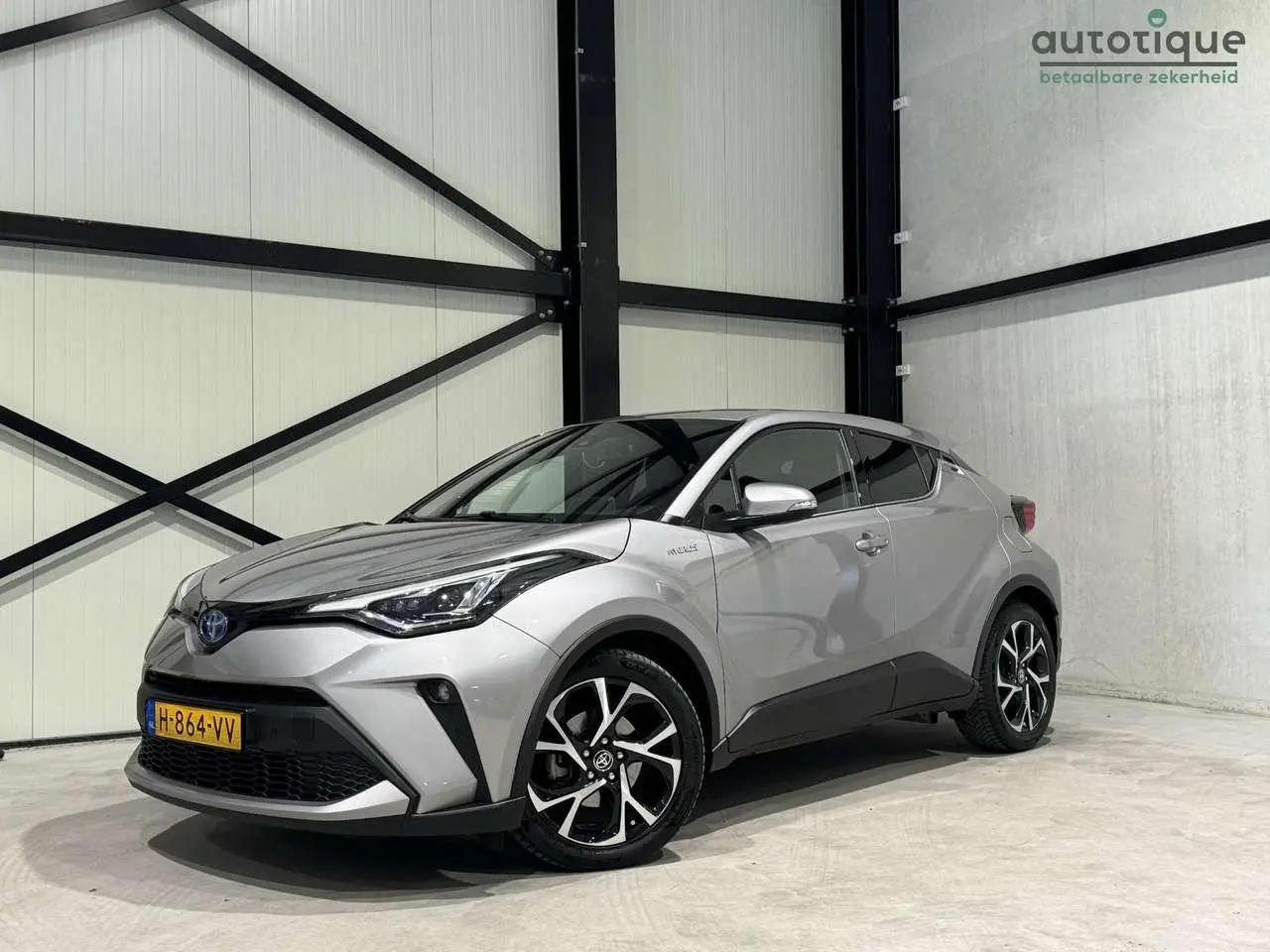 Photo 1 : Toyota C-hr 2020 Hybrid