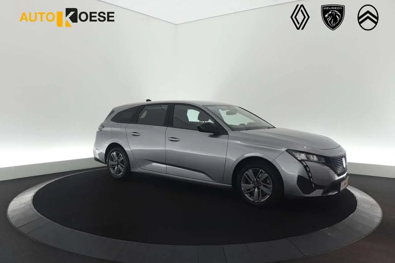 Photo 1 : Peugeot 308 2022 Petrol