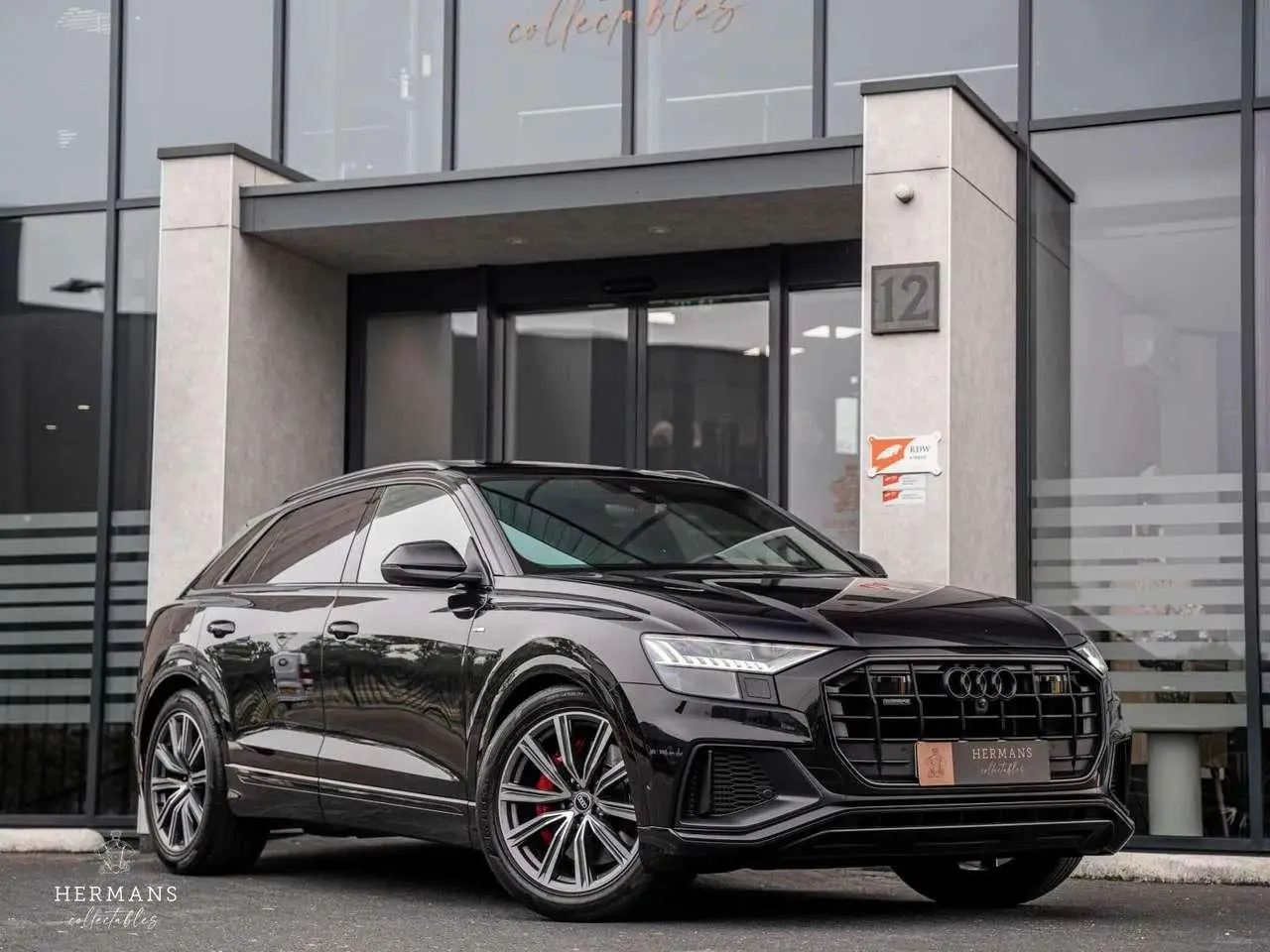 Photo 1 : Audi Q8 2021 Hybrid