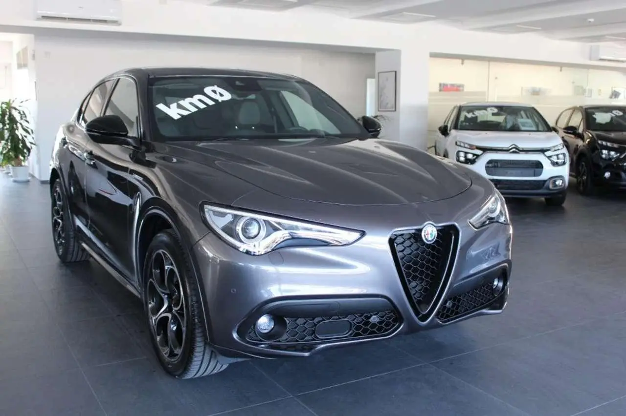 Photo 1 : Alfa Romeo Stelvio 2023 Diesel