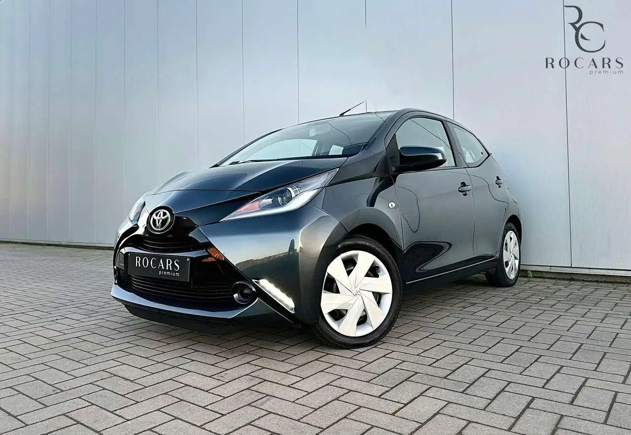 Photo 1 : Toyota Aygo 2016 Petrol