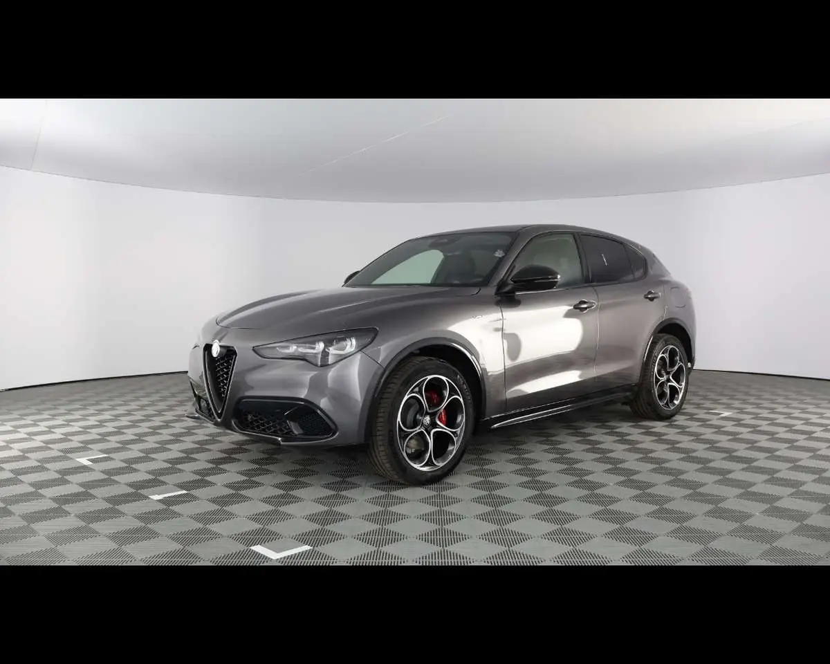 Photo 1 : Alfa Romeo Stelvio 2024 Diesel