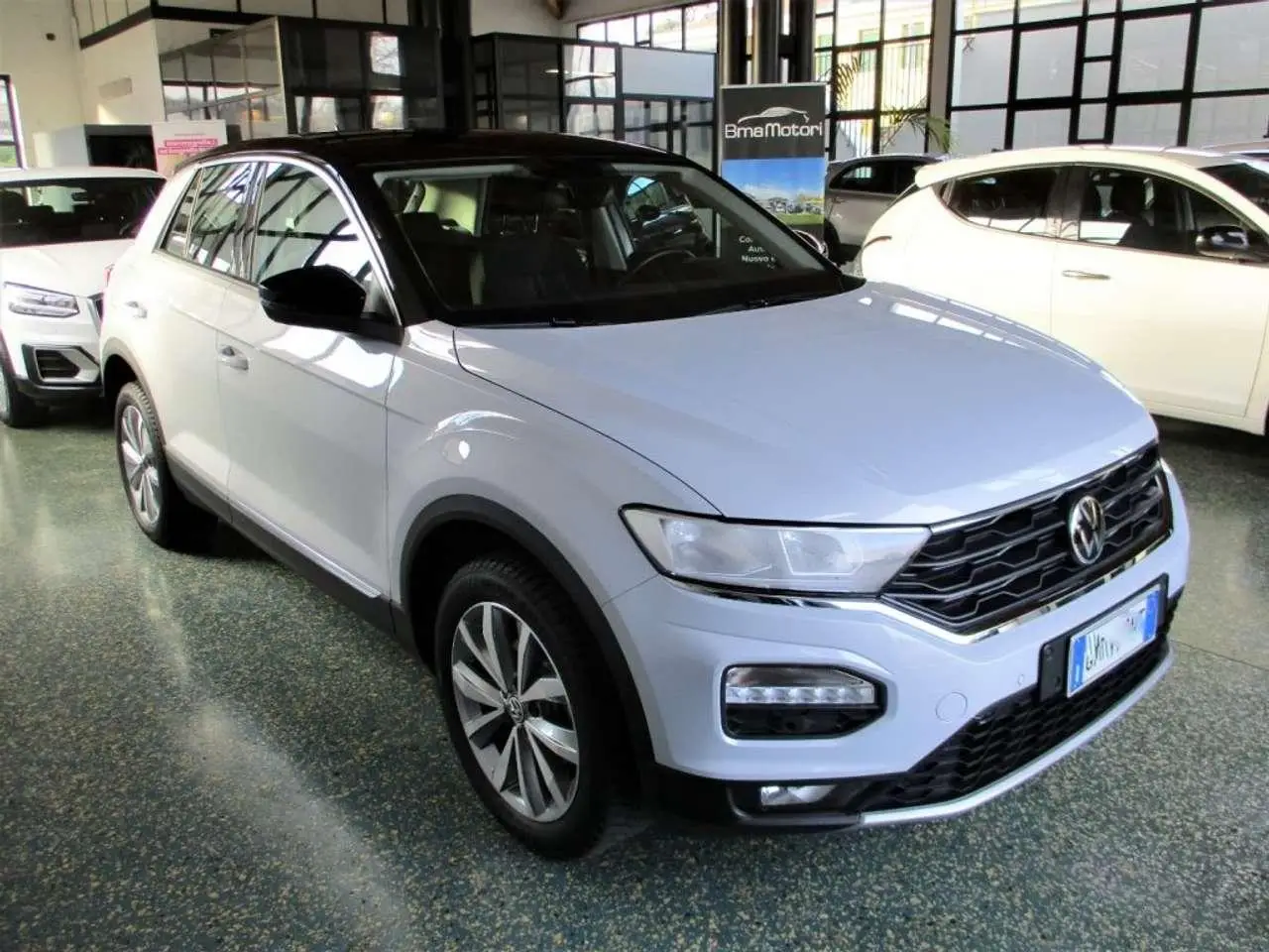 Photo 1 : Volkswagen T-roc 2019 Petrol