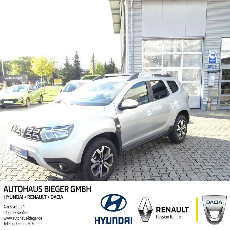 Photo 1 : Dacia Duster 2022 Essence