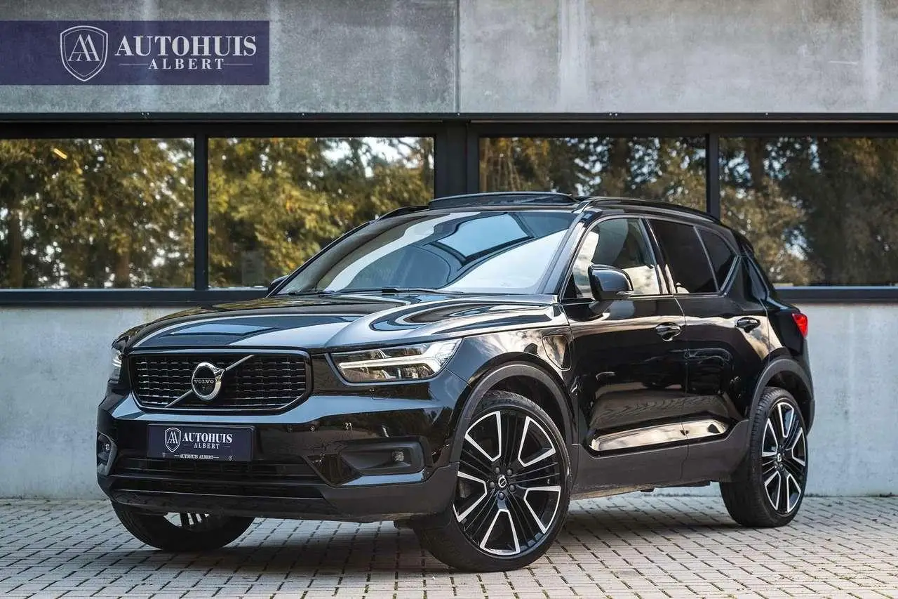 Photo 1 : Volvo Xc40 2021 Hybrid