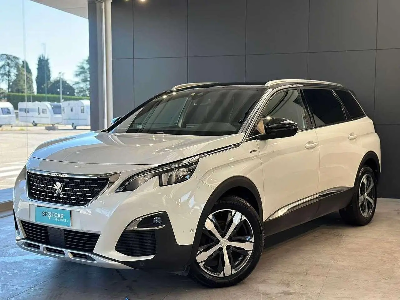 Photo 1 : Peugeot 5008 2019 Diesel