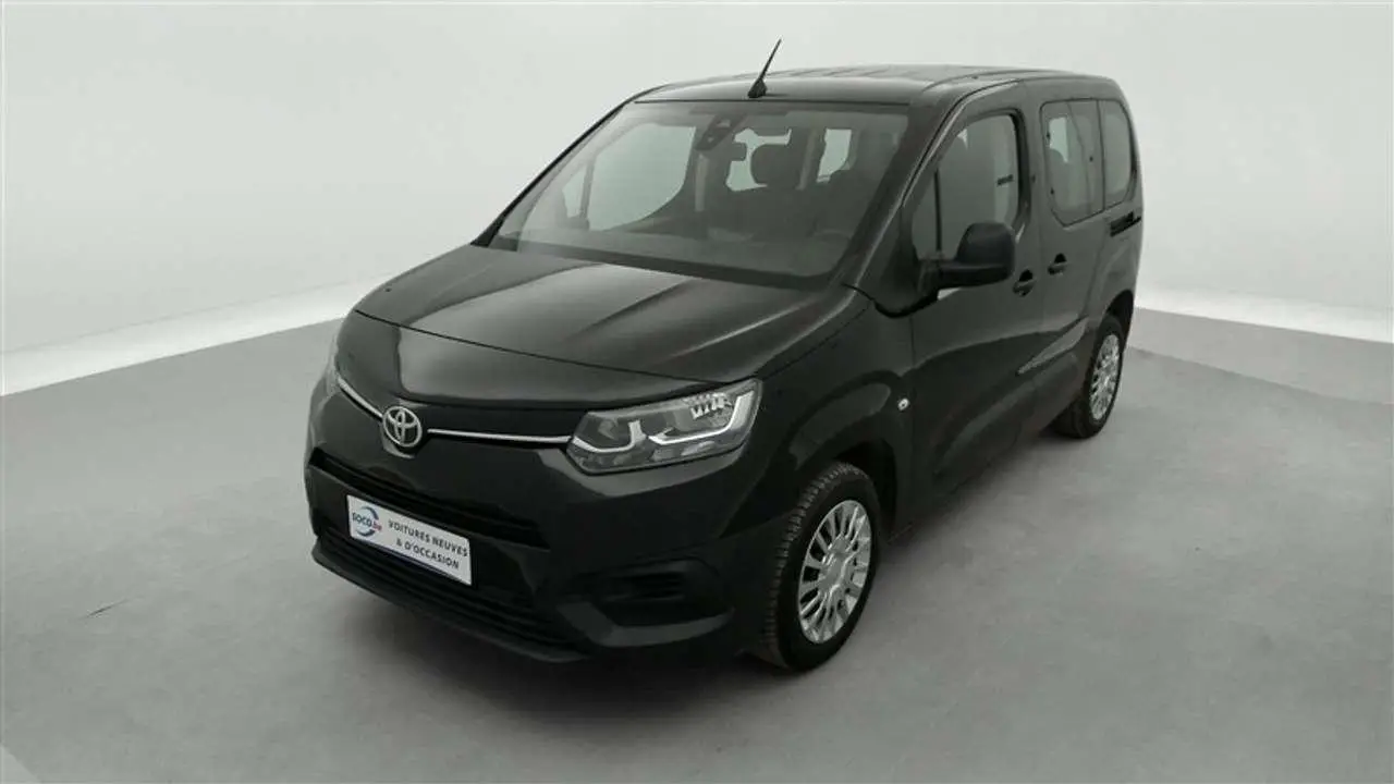 Photo 1 : Toyota Proace 2020 Essence