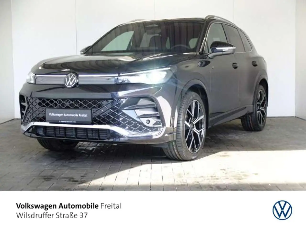 Photo 1 : Volkswagen Tiguan 2024 Essence