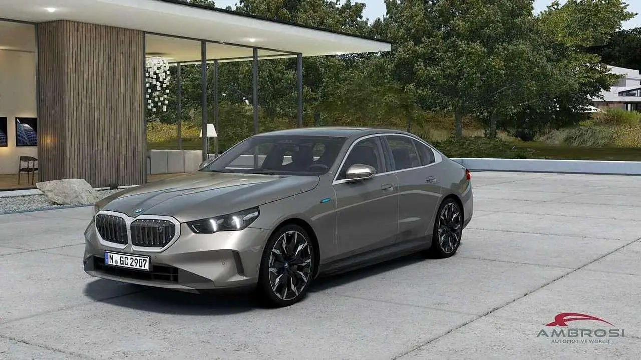 Photo 1 : Bmw I5 2024 Electric