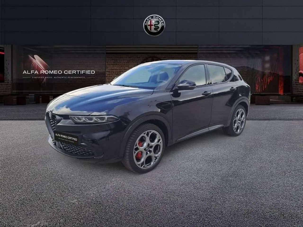 Photo 1 : Alfa Romeo Tonale 2023 Hybrid