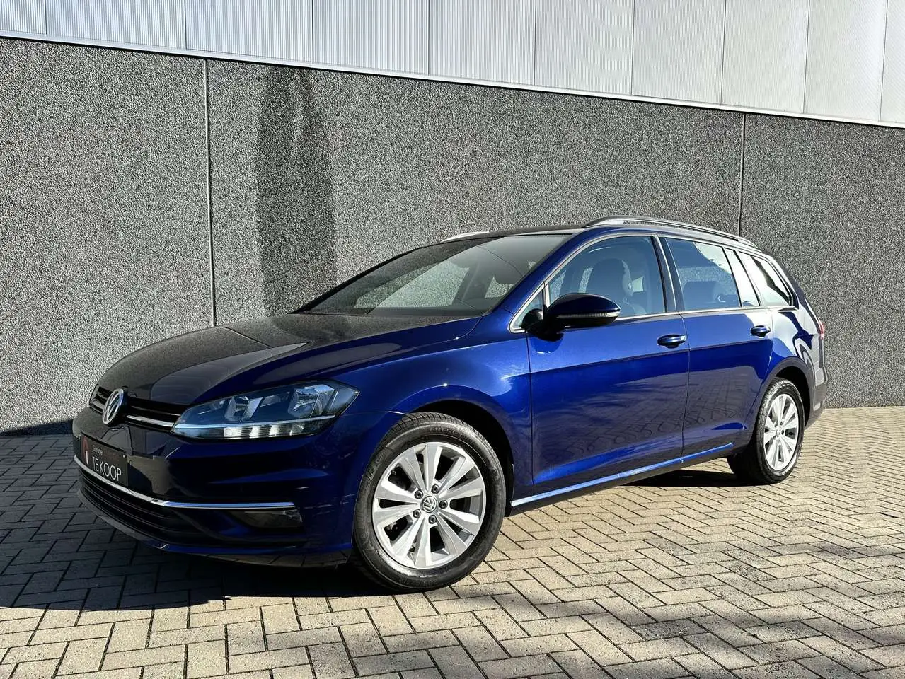 Photo 1 : Volkswagen Golf 2018 Petrol