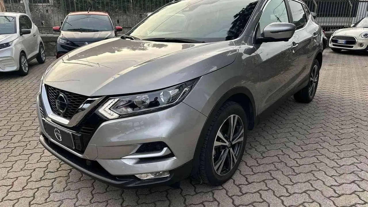 Photo 1 : Nissan Qashqai 2018 Petrol