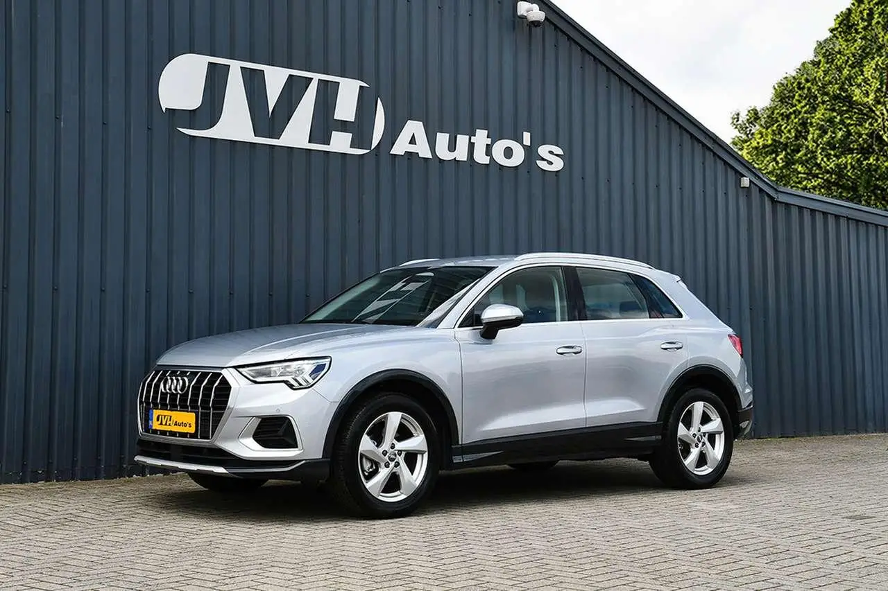 Photo 1 : Audi Q3 2020 Essence